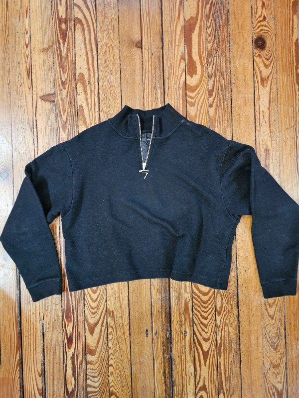 Producto - Buzo Tucci Negro t.s