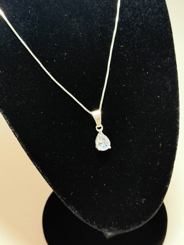 Producto - Cadena Dina con dije gota piedra blanca - 3