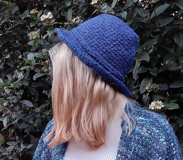 Producto - Sombrero Retro Romantic Azul Profundo
