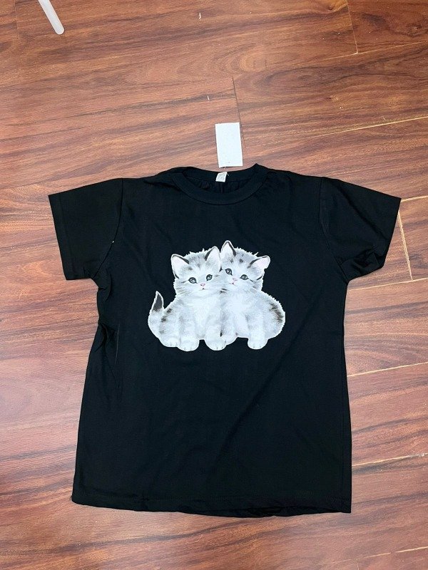 Producto - remera amichis