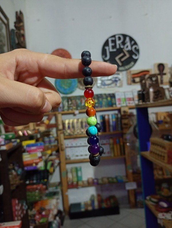 Producto - Pulsera Piedra Volcánica 7 Chakras Hilo