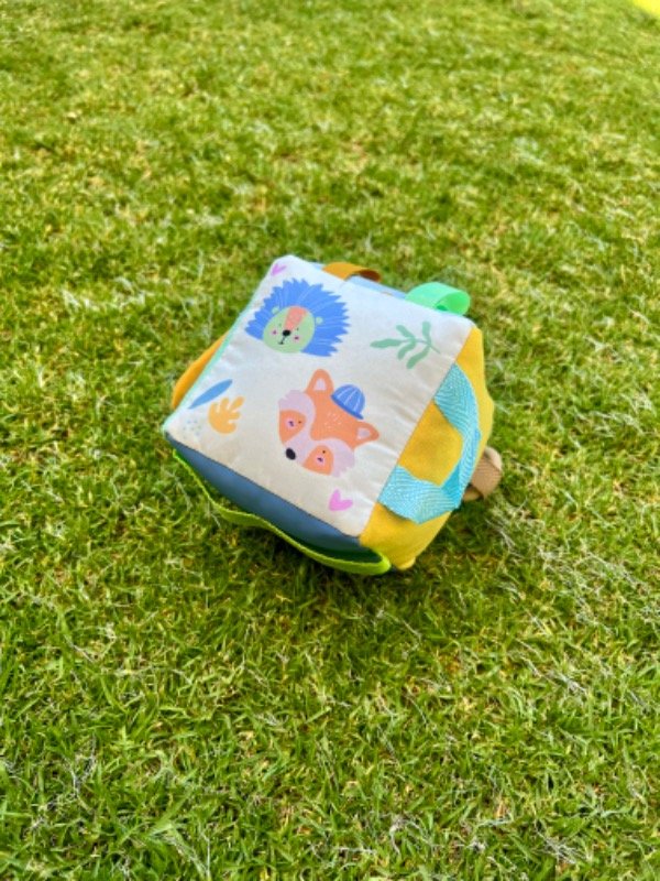Producto - Cubo sensorial zorrito