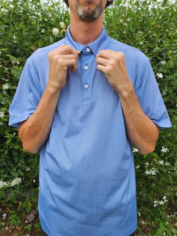 Producto - chomba celeste trama