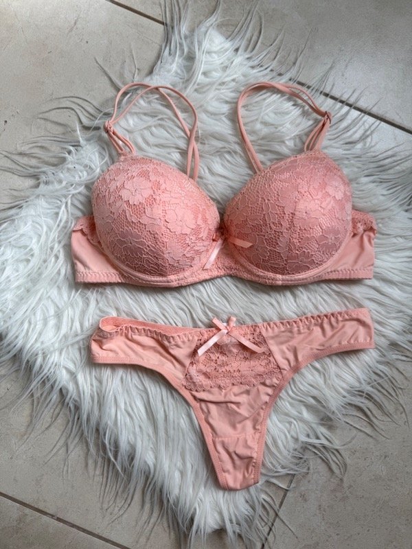 Producto - Conjunto con aro rosa bebé