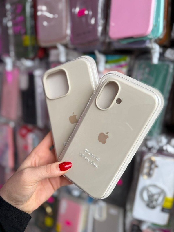Producto - Silicone case Iphone 16 blanco antiguo2