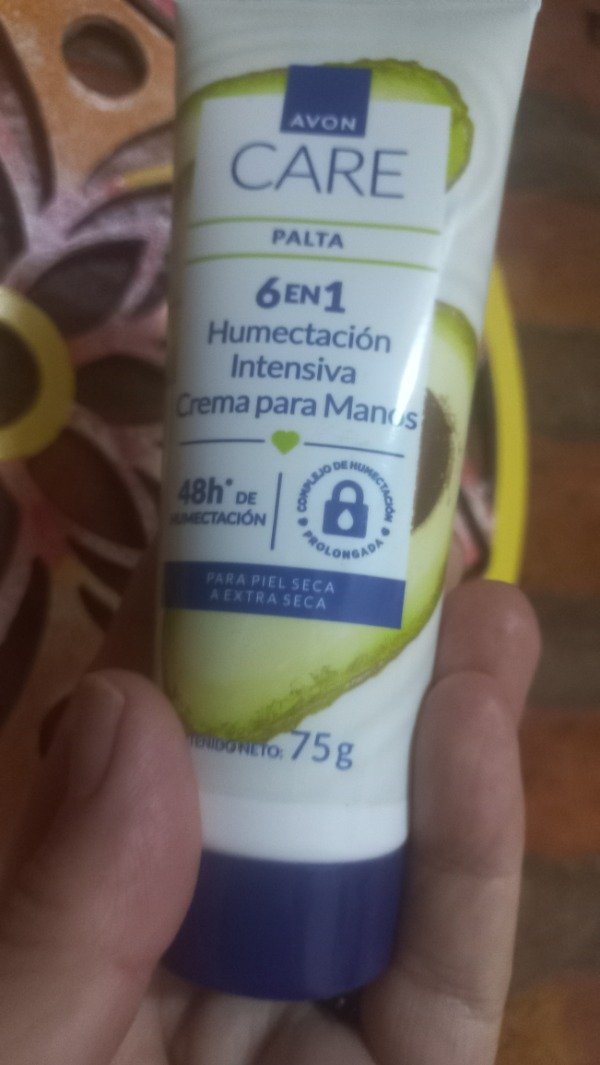Producto - Crema de manos Avon Care Palta