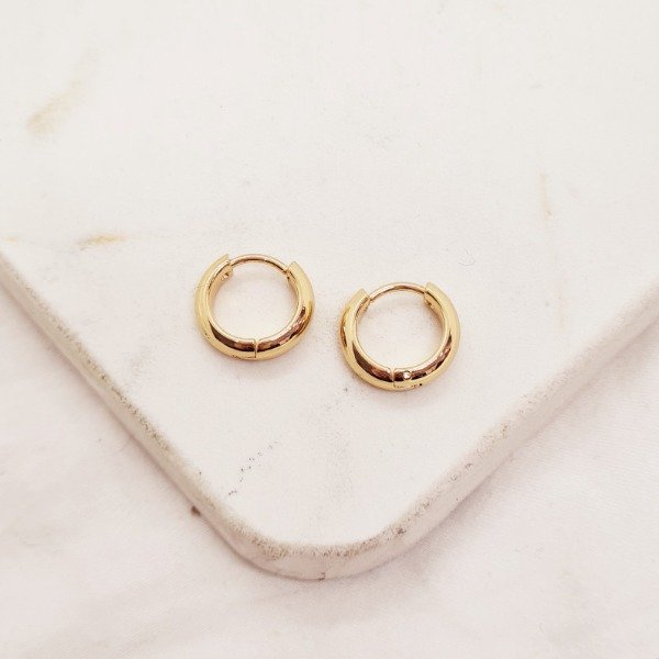 Producto - Argolla Media Caña Dorado