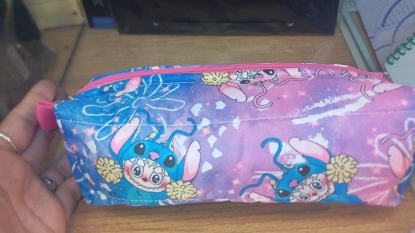 Producto - Cartuchera Labubu Stitch Tela 1 cierre