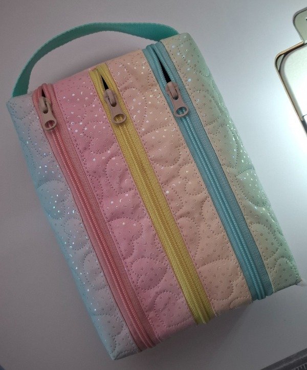 Producto - Cartuchera Triplex Degradé Corazones