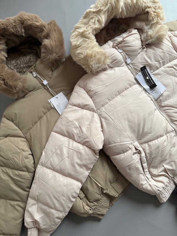 Producto - Puffer con piel y capucha desmontable
