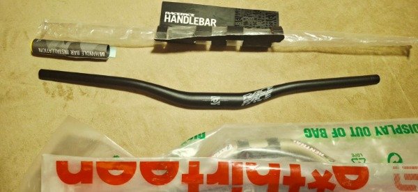 Producto - MANILLAR RACE FACE CHESTER