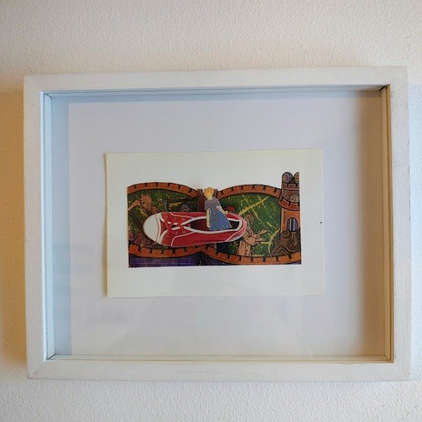 Producto - Navegando en una zapatilla Collage hecho a mano con recortes de revistas