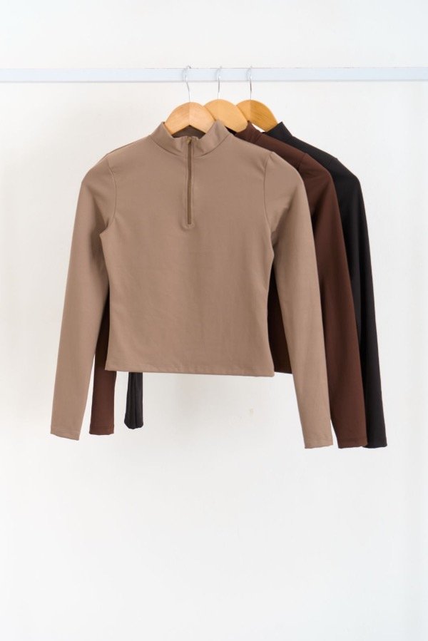 Producto - MEDIA POLERA CIERRE