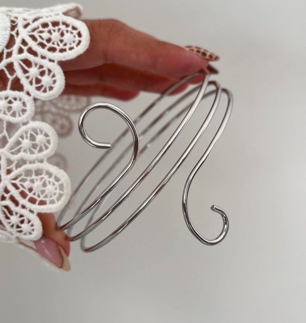 Producto - BRAZALETE ONDA PLATEADO