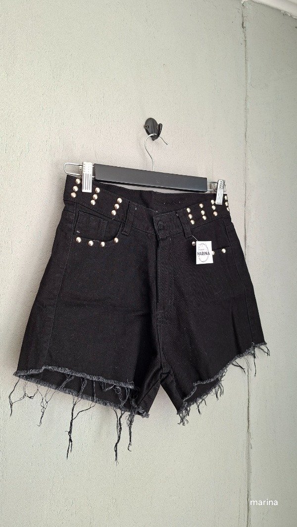 Producto - Short Negro con tacha - 0
