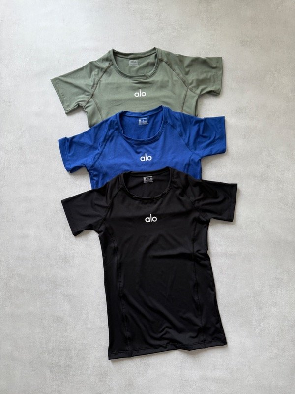 Producto - Remeras Lycra al cuerpo ALO - 7 colores