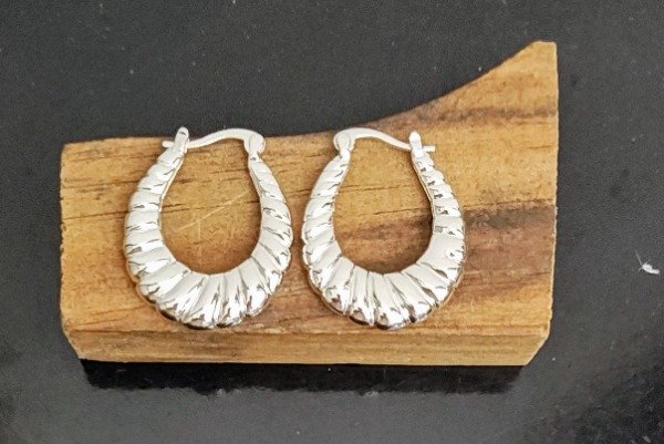 Producto - Argollas Infladas Ovaladas diseño Rayas Verticales