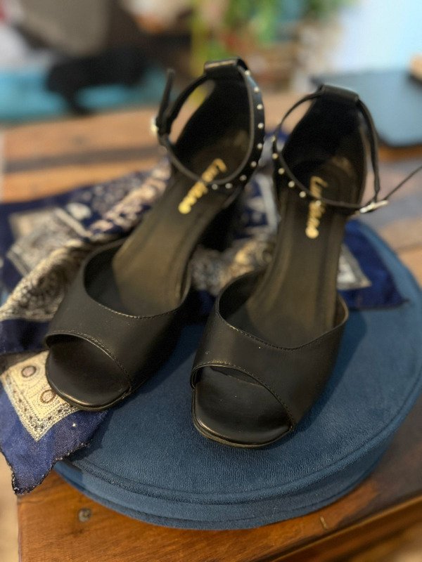 Producto - SANDALIAS LUCCIANO 39