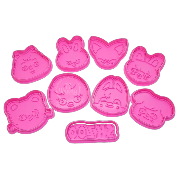 Producto - Cortantes Galletas Fondant Porcelana Temática Skzoo X 9