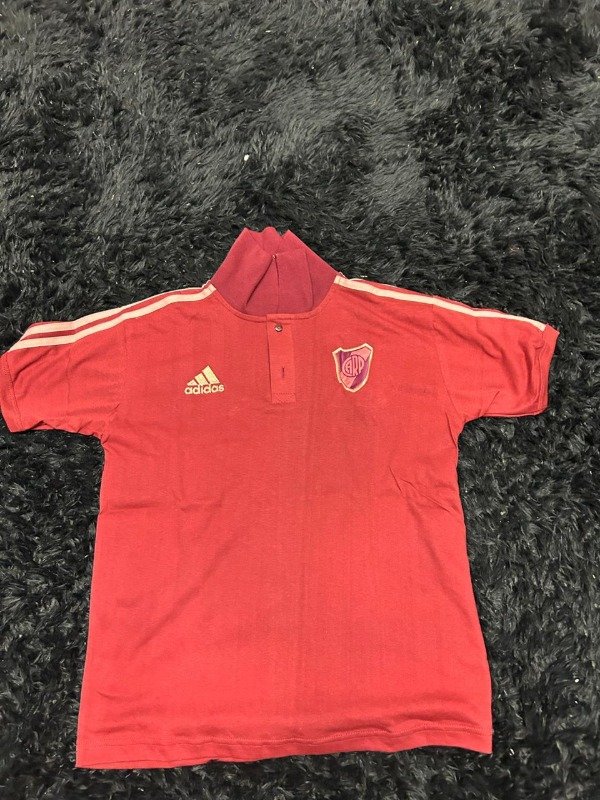 Producto - CHOMBA RIVER ROJA