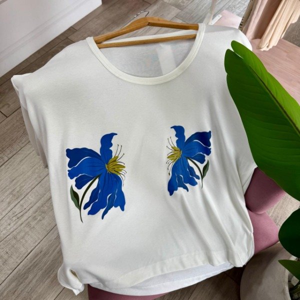 Producto - Remera flores 7789 - 2