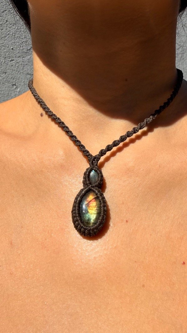 Producto - Collar Amuleto Labradorita - Sincronía