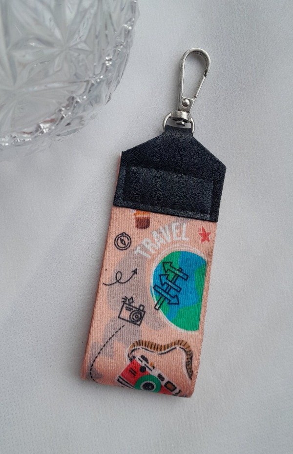 Producto - LLAVERO CORTO WORLD