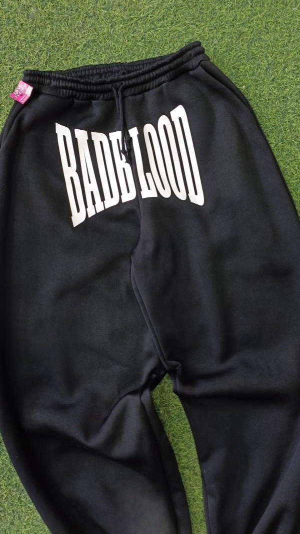 Producto - Jogger babucha "Badblood" algodón premium frizado - 1