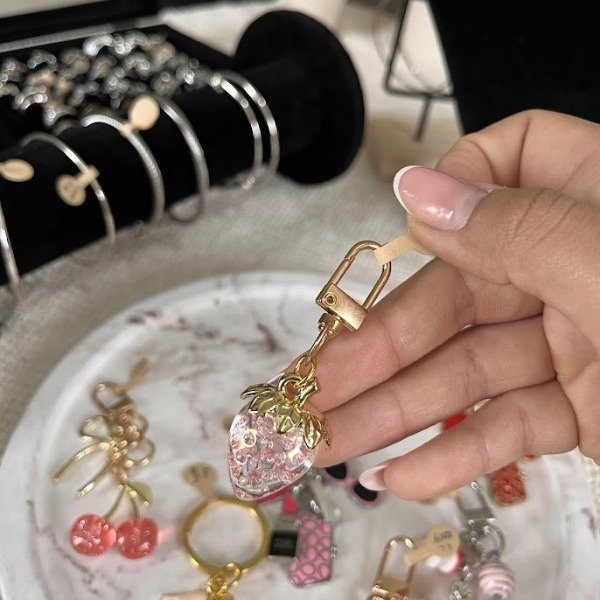 Producto - Llavero frutilla