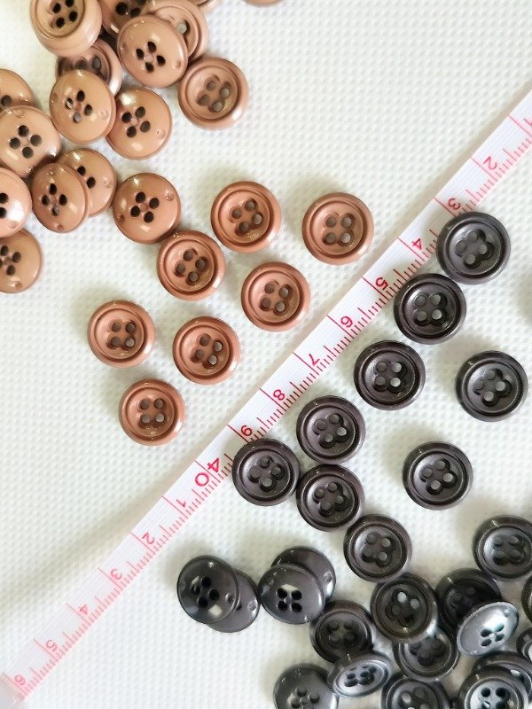 Producto - Boton 13 mm gris y cafe - 1