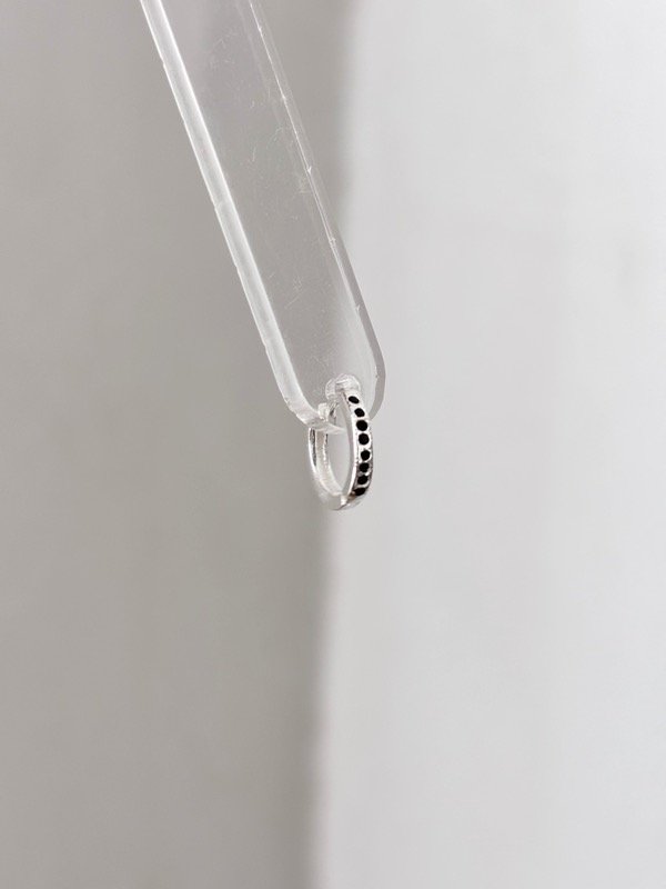 Producto - Argollita hughi black 11mm (unidad)