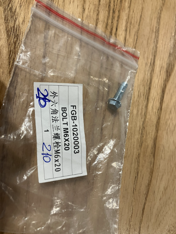 Producto - 210 - Tornillo M6X20