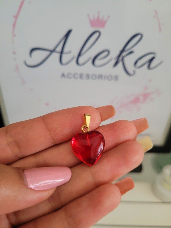 Producto - Dije corazón de acero dorado
