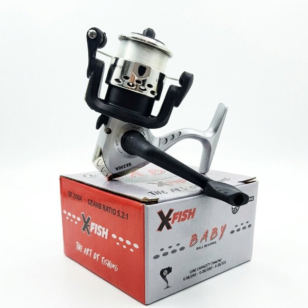 Producto - Reel Frontal Xfish Baby SE 200A 3 Rulemanes 4.5k Freno Color Gris y Negro - 1