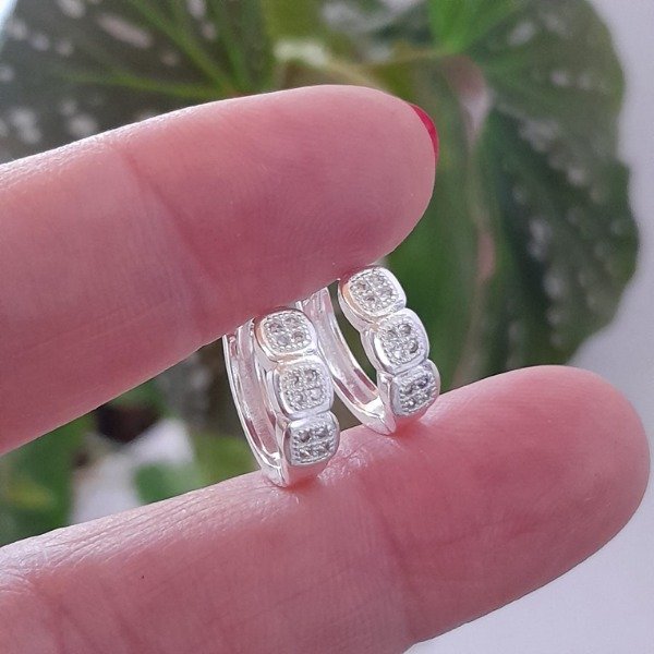 Producto - Aros Huggies con cubic cuadrado