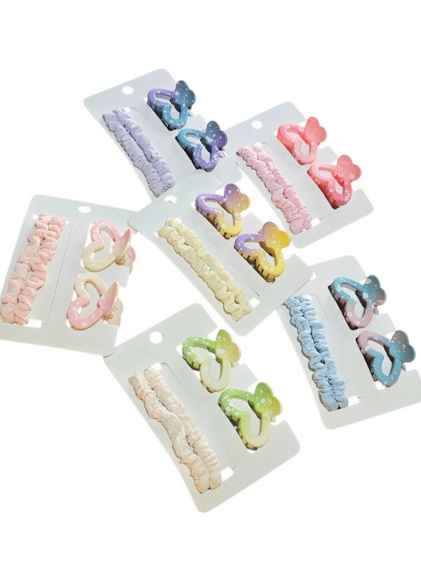 Producto - Set 2 broches corazon y 2 scrunchies