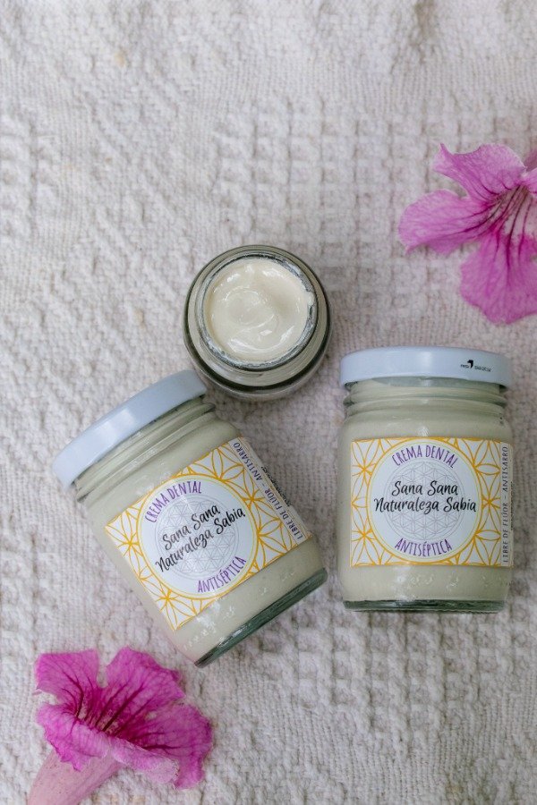Producto - Crema dental antiséptica
