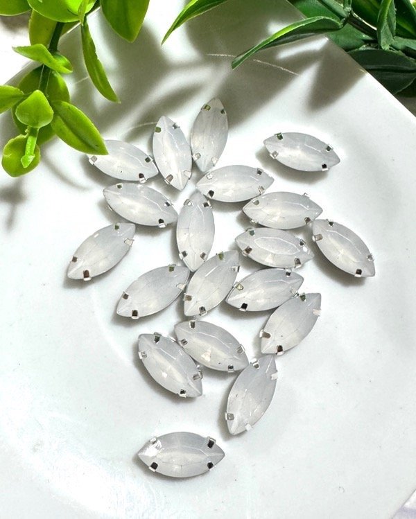 Producto - 7X15 NAVETTE BLANCO OPAL IMPORT.