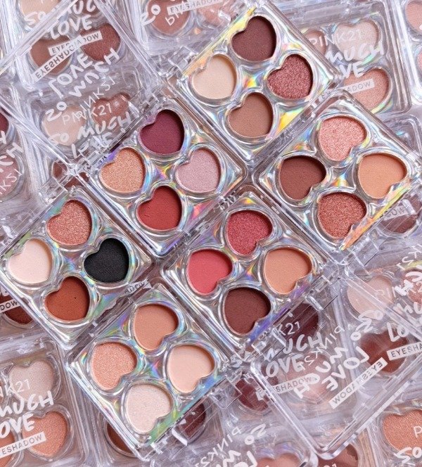 Producto - PALETA DE SOMBRA CORAZONES X4 COLORES PINK21