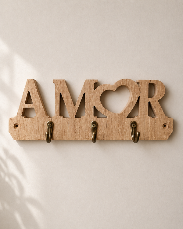 Producto - perchero amor con 3 ganchos color madera