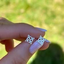 Producto - MINI AROS NUDO DE BRUJA