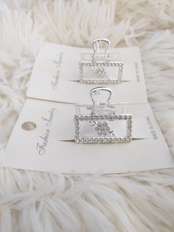 Producto - Broche Metal Rectangular con Flor strass chico (el par)