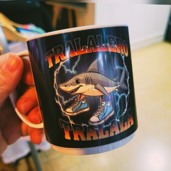 Producto - TAZA DE POLIMERO TRALALERO