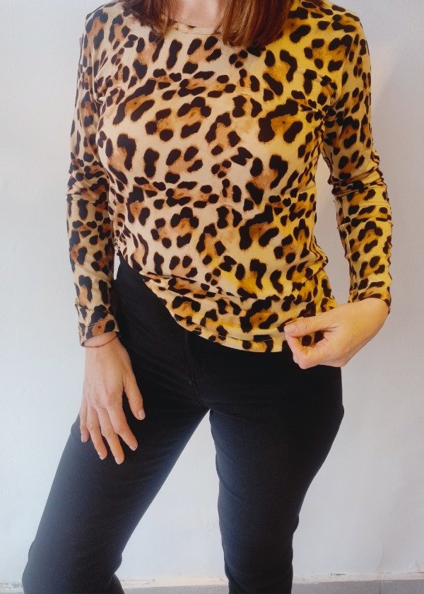 Producto - Remera SAKURA
