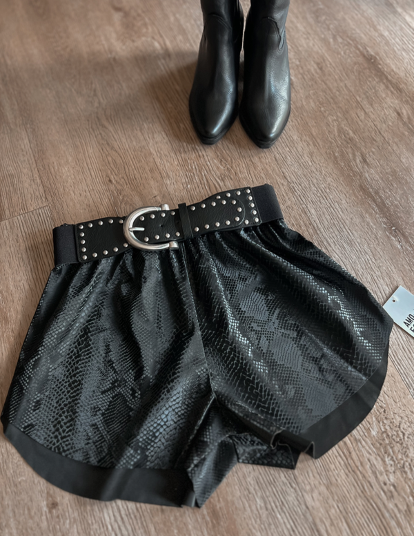 Producto - Short cuerina print