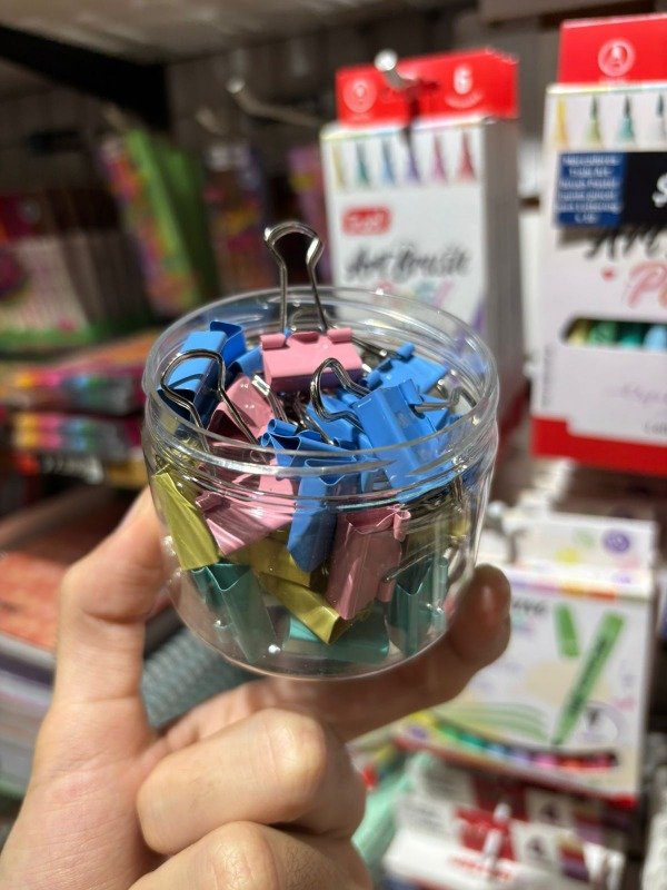 Producto - Binder clip pastel x  19 mm. Tarro 40 unidades . Aprieta papeles BK