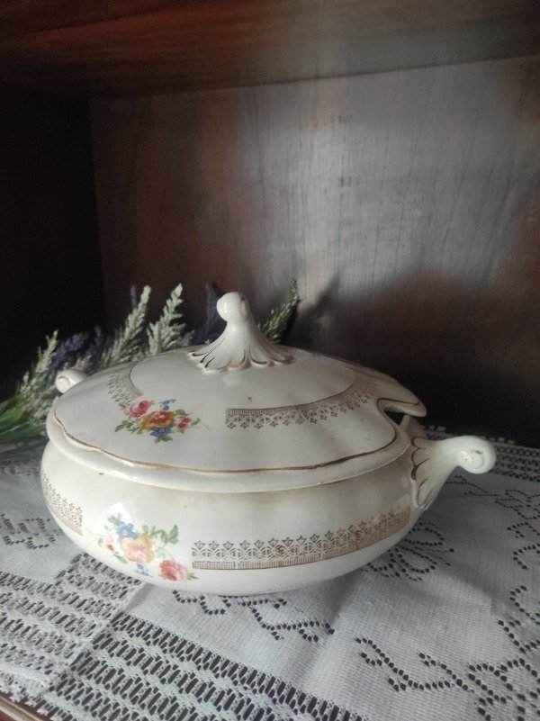Producto - Sopera loza nacional