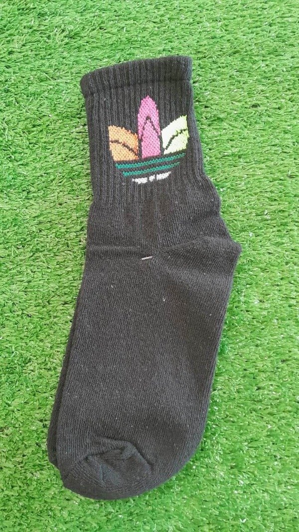 Producto - ADIDAS LOGO GRANDE COLORES 3/4
