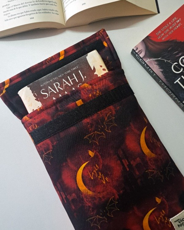 Producto - Funda para libros estándar Ciudad Medialuna IMPERMEABLE