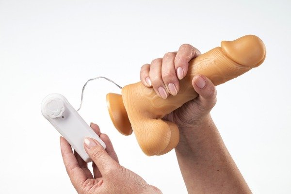 Producto - Pene con escroto, vibrador y ventosa - 4